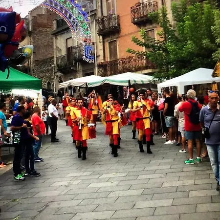 Un Balcone Sul Mare-casa I Carruggi- Sicilia&toscana- Tatil Evi Basicò