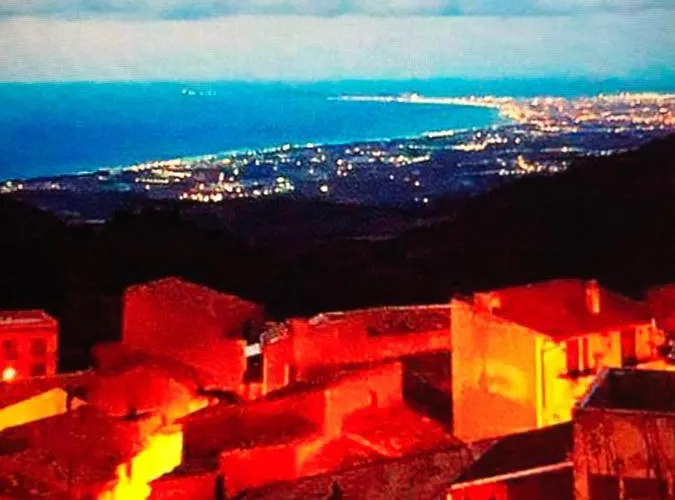 Сasa de vacaciones Un Balcone Sul Mare-casa I Carruggi- Sicilia&toscana- *